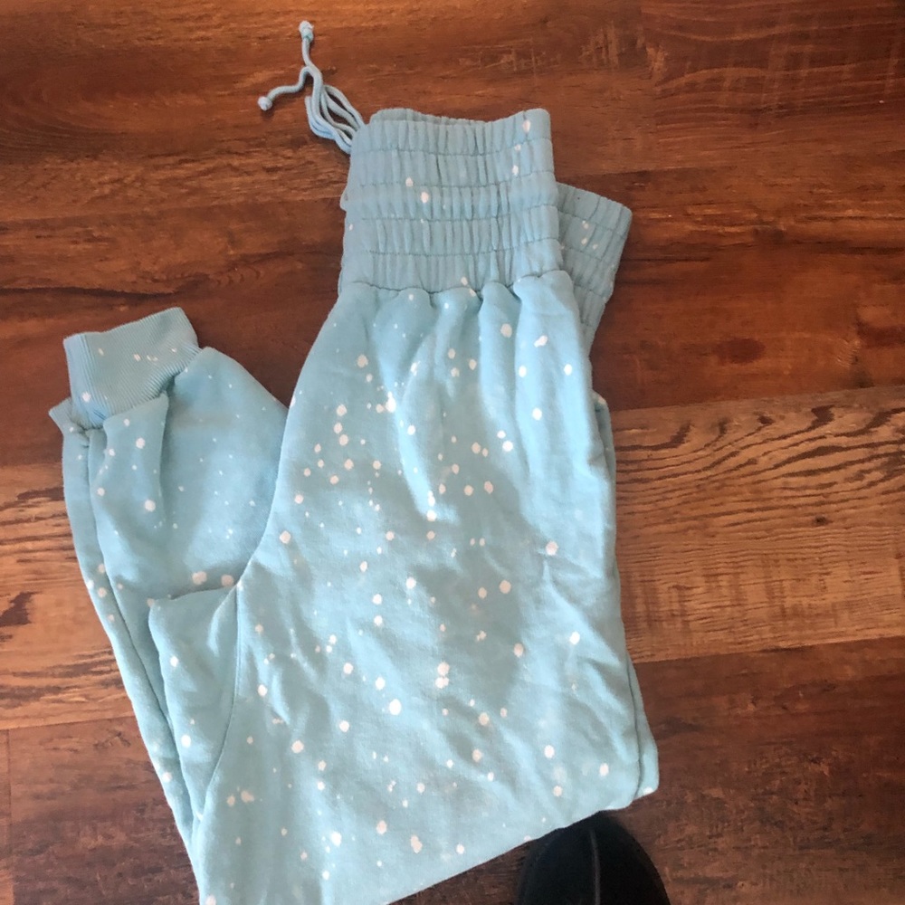 Urban Outfitters high wasted sweats - Picture 5 of 7